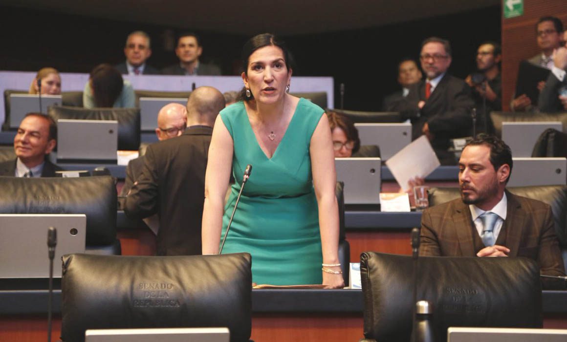 Kenia López se lanza contra beneficiarios de programas sociales