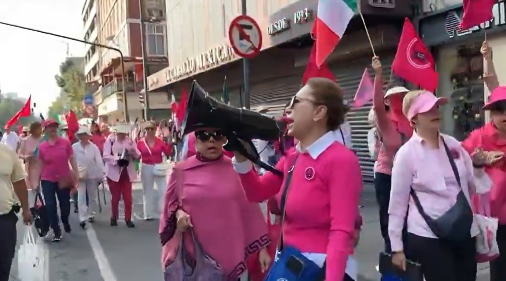 Marea Rosa en apoyo a la SCJN