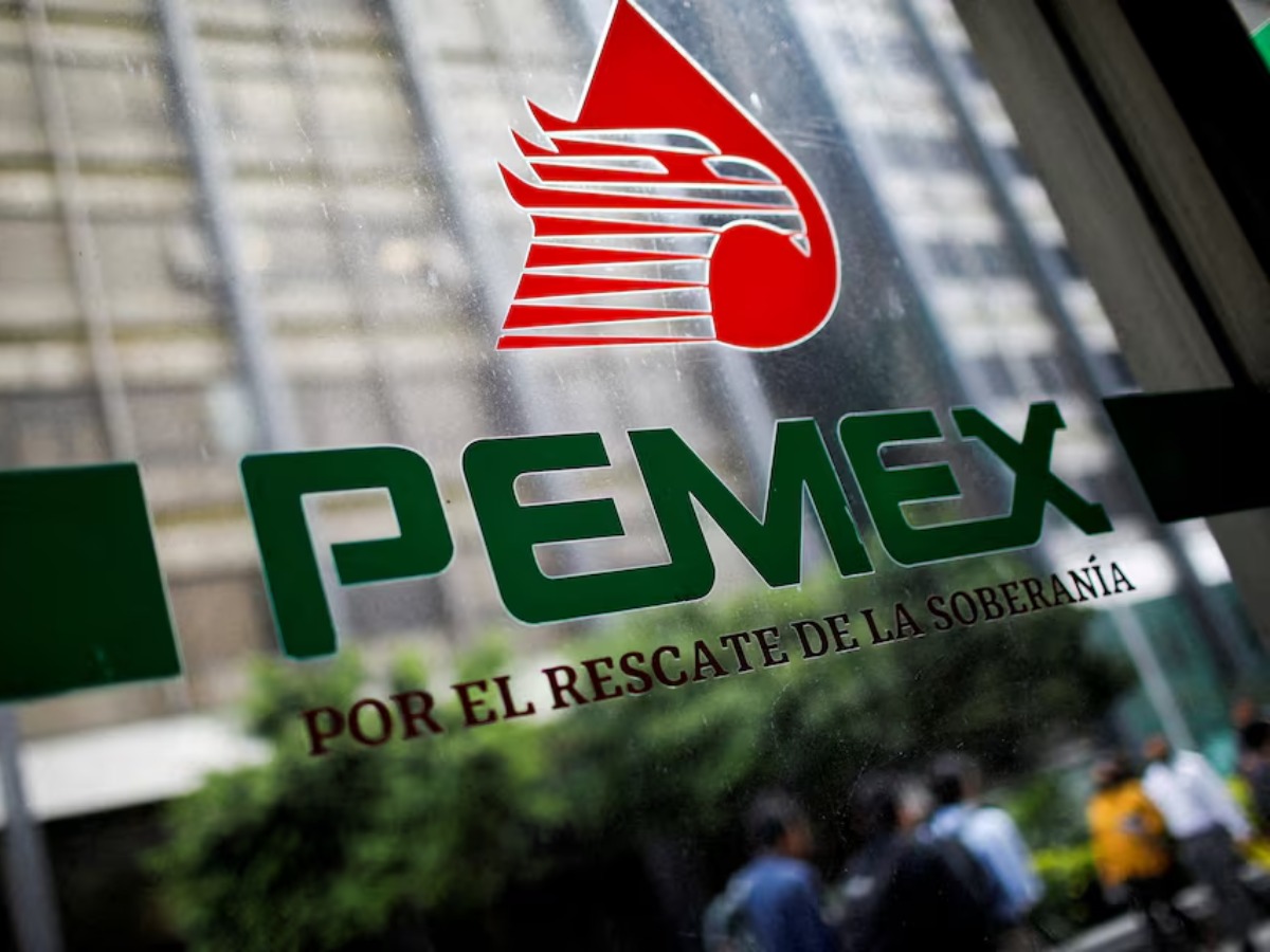 Pemex rompe récord de refinación