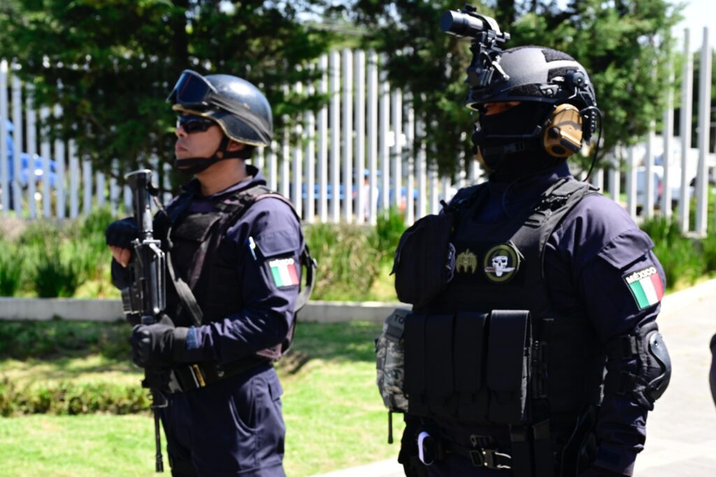 Policía en Edomex