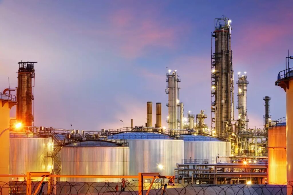 Samsung destaca construcción de refinería de Dos Bocas