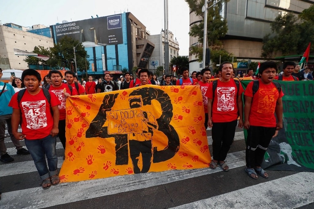 Sheinbaum se reunirá con familiares de los 43 normalistas de Ayotzinapa 