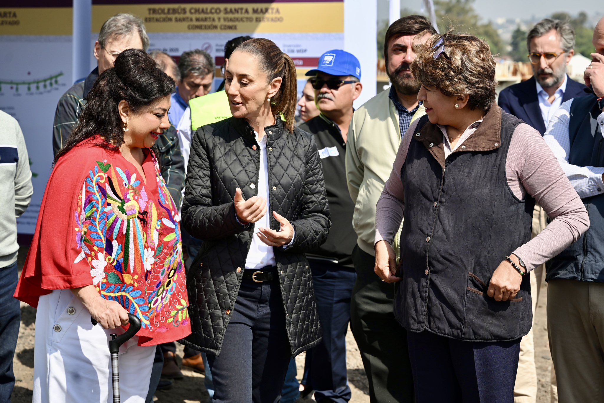 Sheinbaum tiene reunión con Delfina Gómez y Clara Brugada