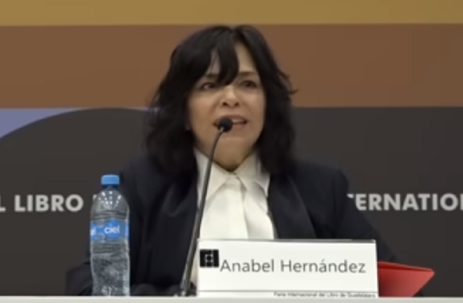 Anabel Hernández en la FIL Guadalajara