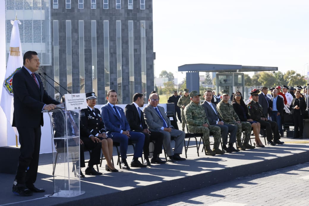 Armenta realiza pase de lista de fuerzas de seguridad