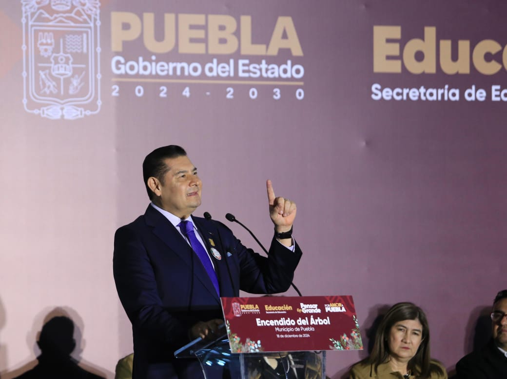 Armenta refrenda compromiso con la educación