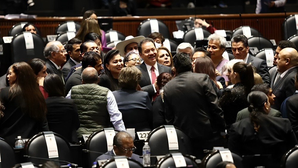 Germán Martínez acusa a la derecha de estar en Morena