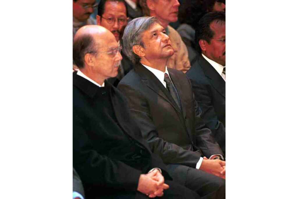 González Alcántara y AMLO