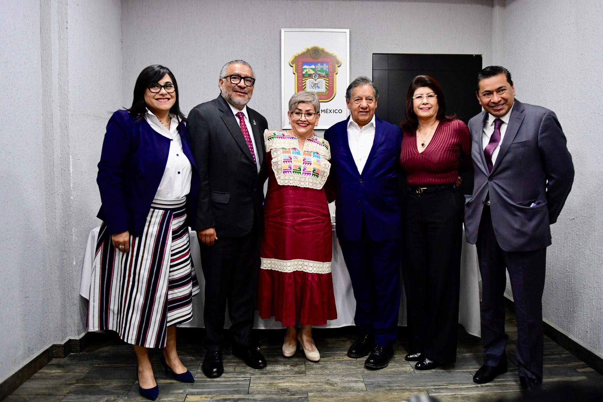 Horacio Duarte toma protesta a Martha Guerrero en representación de la gobernadora