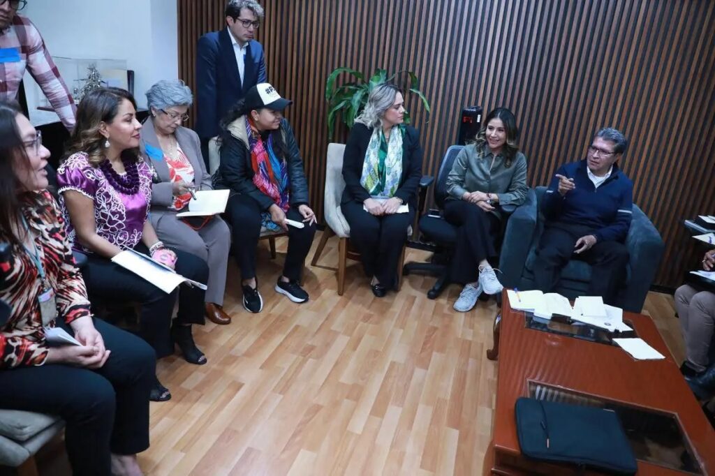 Patricia Aguayo en reunión con Monreal