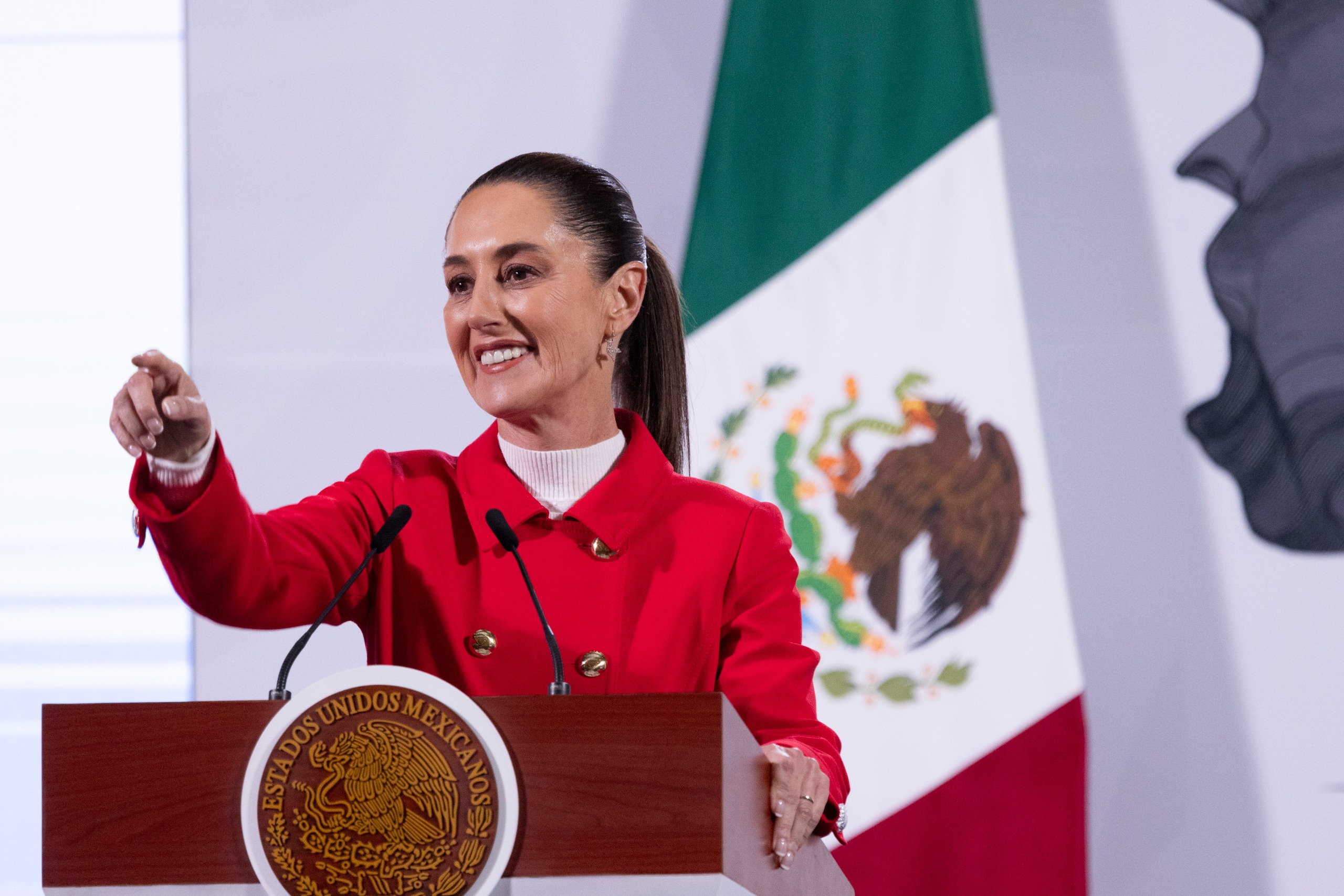 Sheinbaum reitera compromiso con migrantes