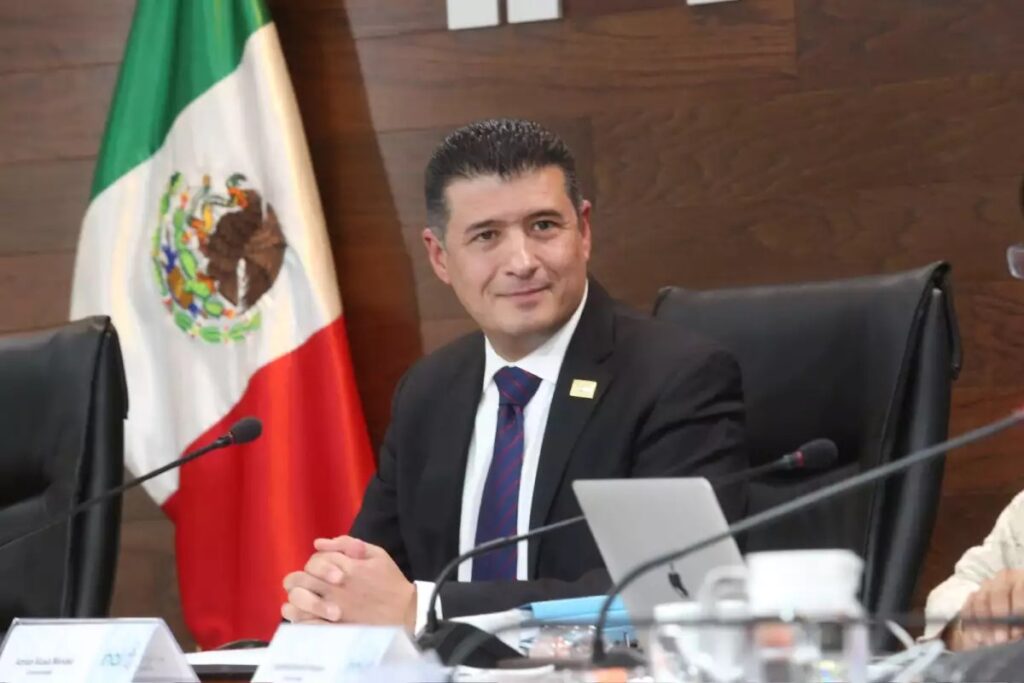 Adrián Alcalá INAI