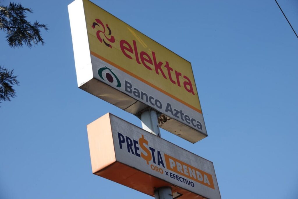 Elektra planea no pagar impuestros que debe al Estado mexicano