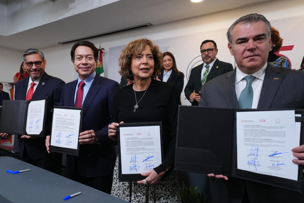 Firma de convenio SEP