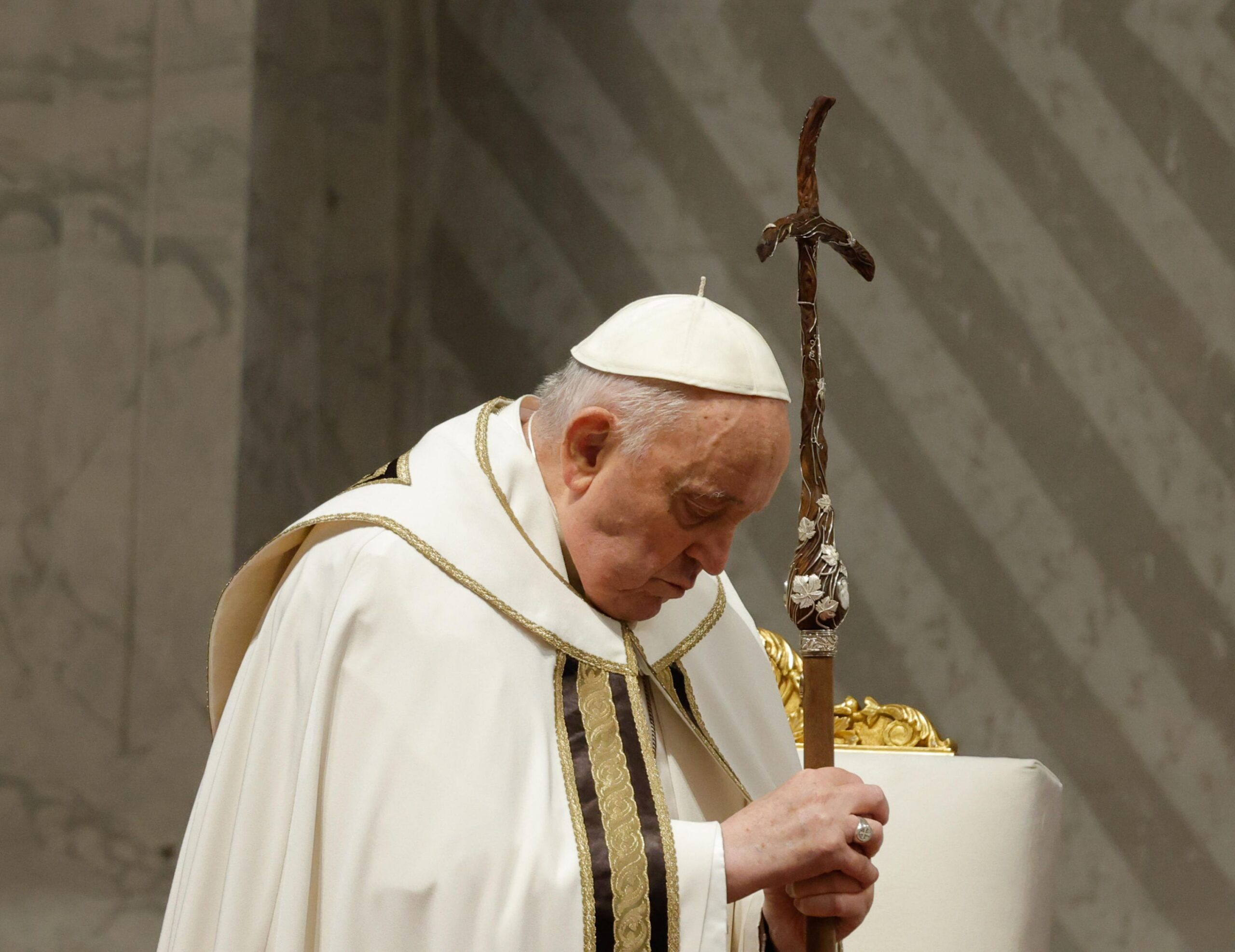 Papa Francisco critica a Trump por deportaciones masivas