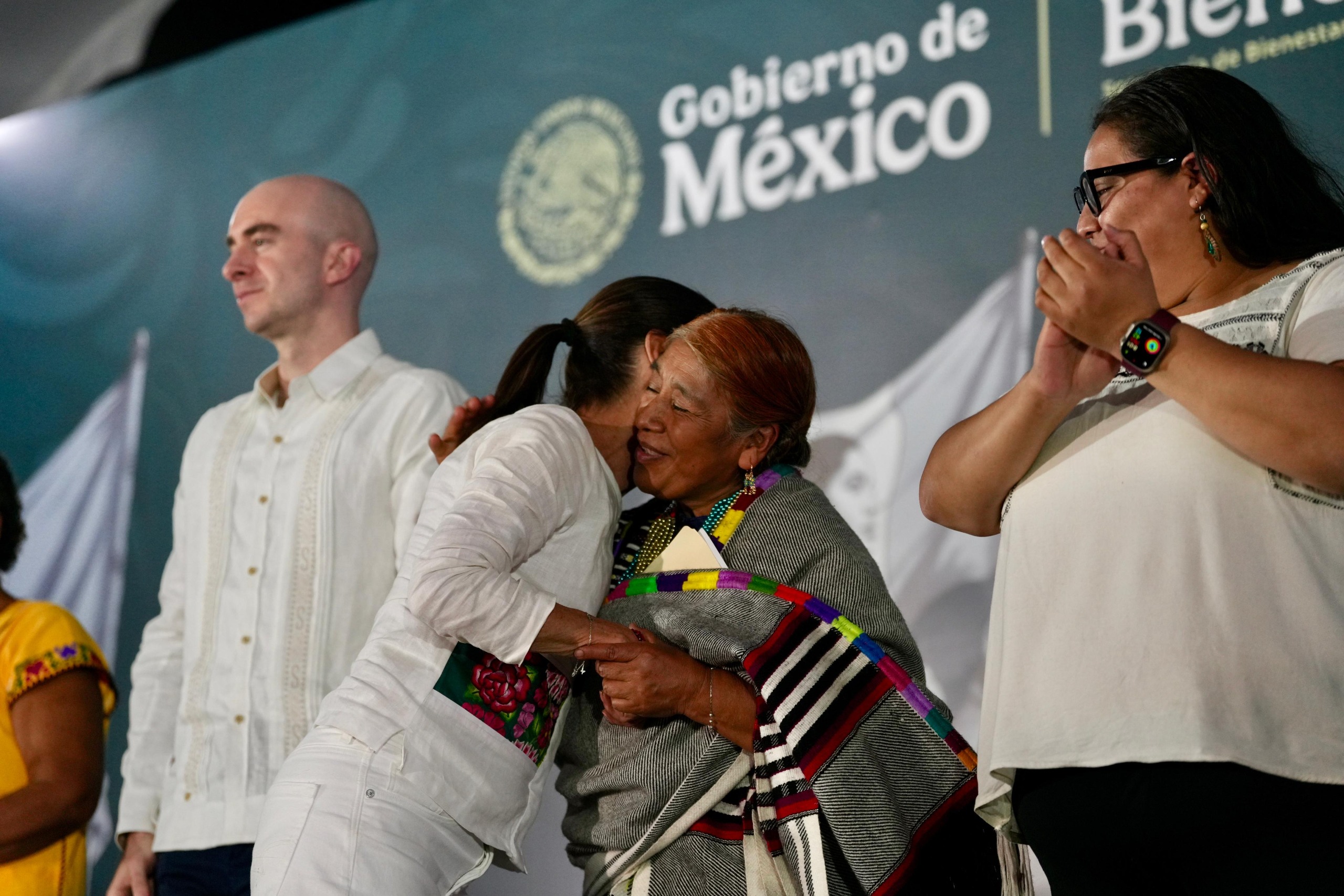 Sheinbaum defiende migrantes desde Oaxaca 