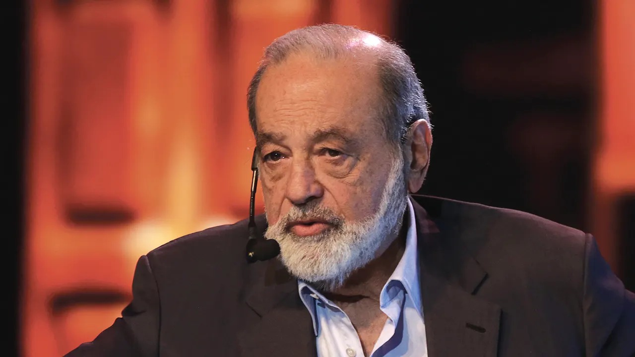 Sheinbaum defiende a Slim de ataques de Musk