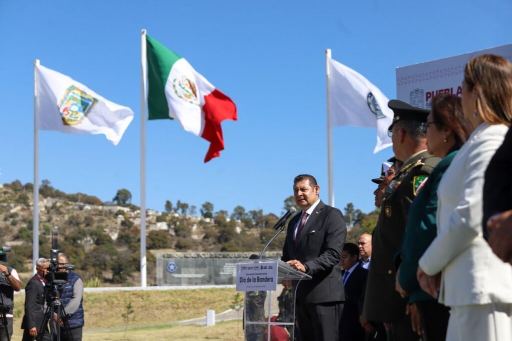 Armenta, evento Día de la Bandera
