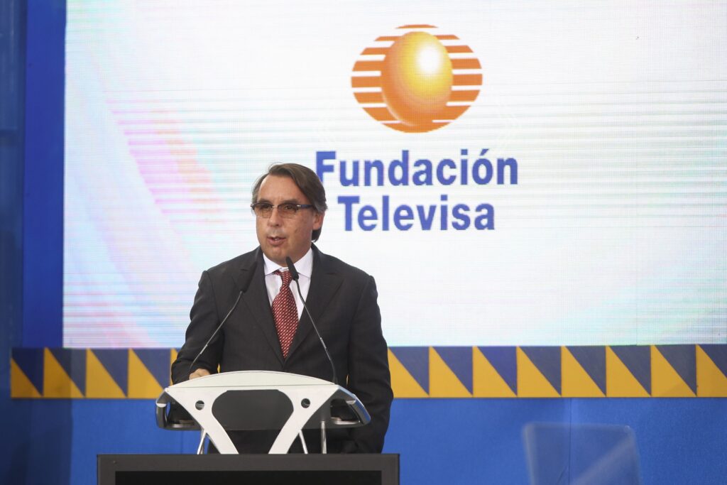 Azcárraga deja Televisa