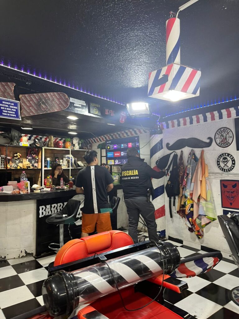 Interior barbería Edomex