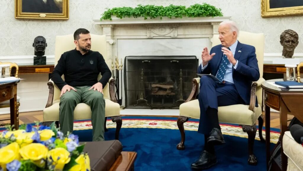 Biden y presidente de Ucrania