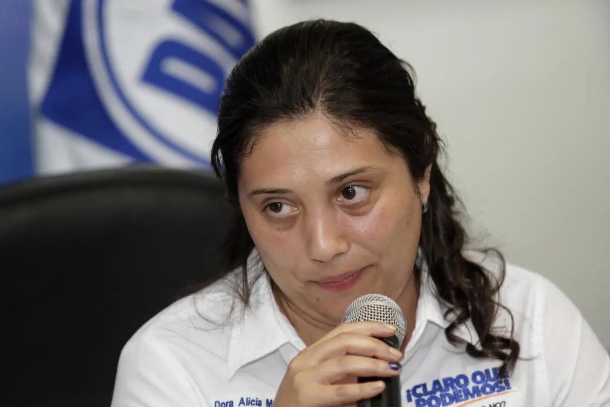 Candidata Dora Alicia