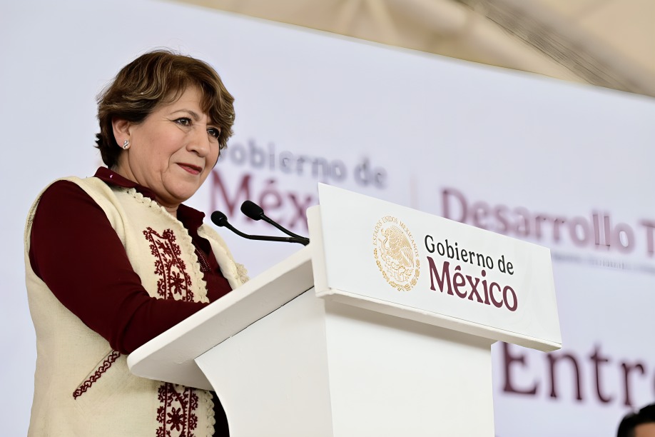 Delfina Gómez reafirma compromiso con la 4T
