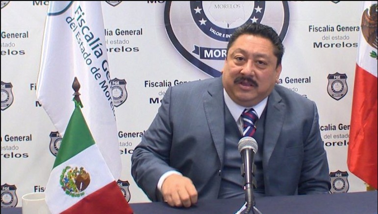 Destituyen a exfiscal Uriel Carmona