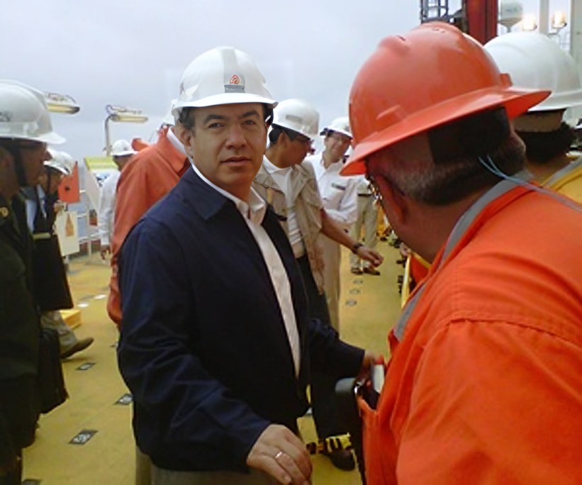 INEGI corrige números inflados de producción petrolera de Calderón