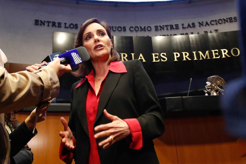 Lilly Téllez contra cárteles