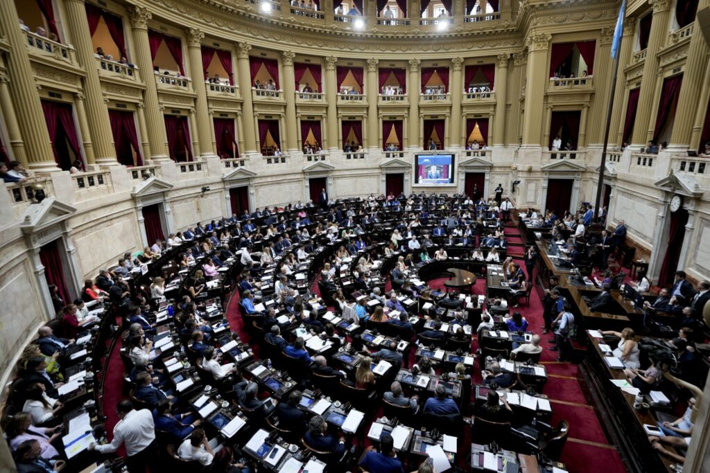 Milei, apoyado por congreso argentino