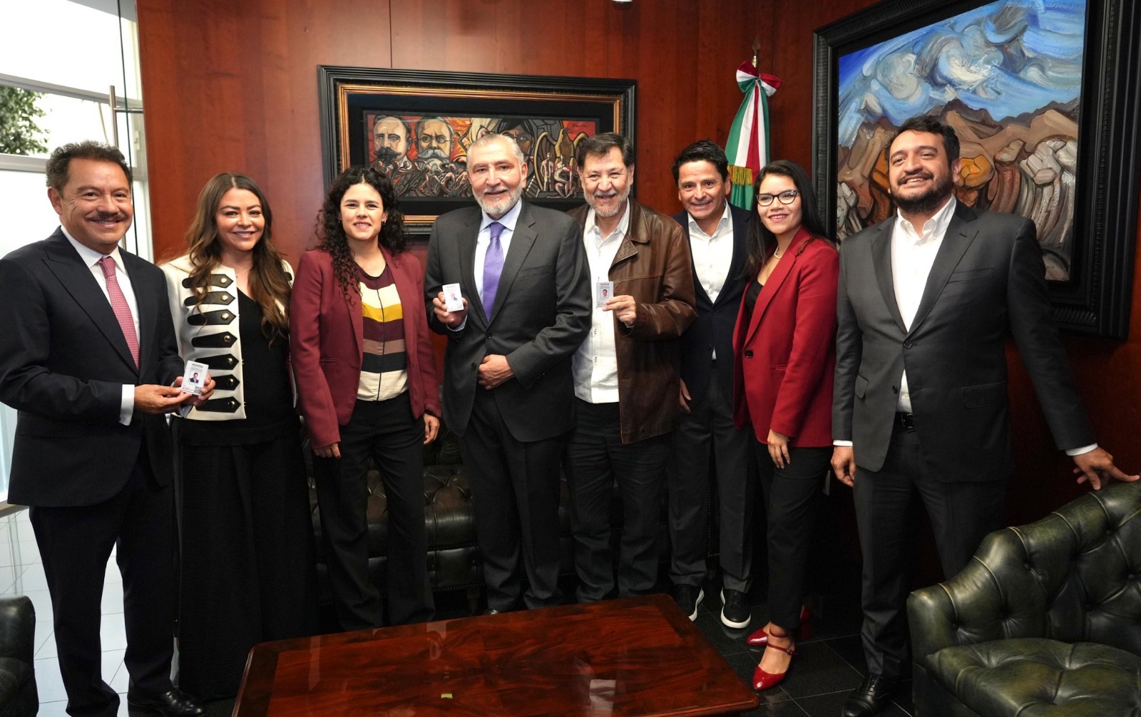 Noroña llega a Morena