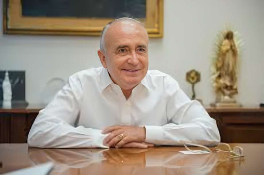 Pedro Ferriz acusa a AMLO de estar en Cuba