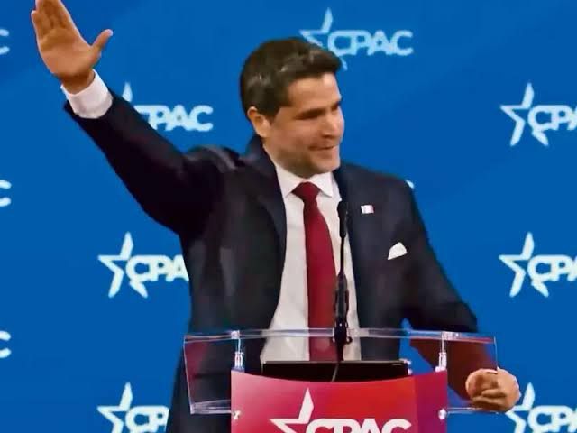 Poncho Herrera arremete contra saludos nazis de Verástegui