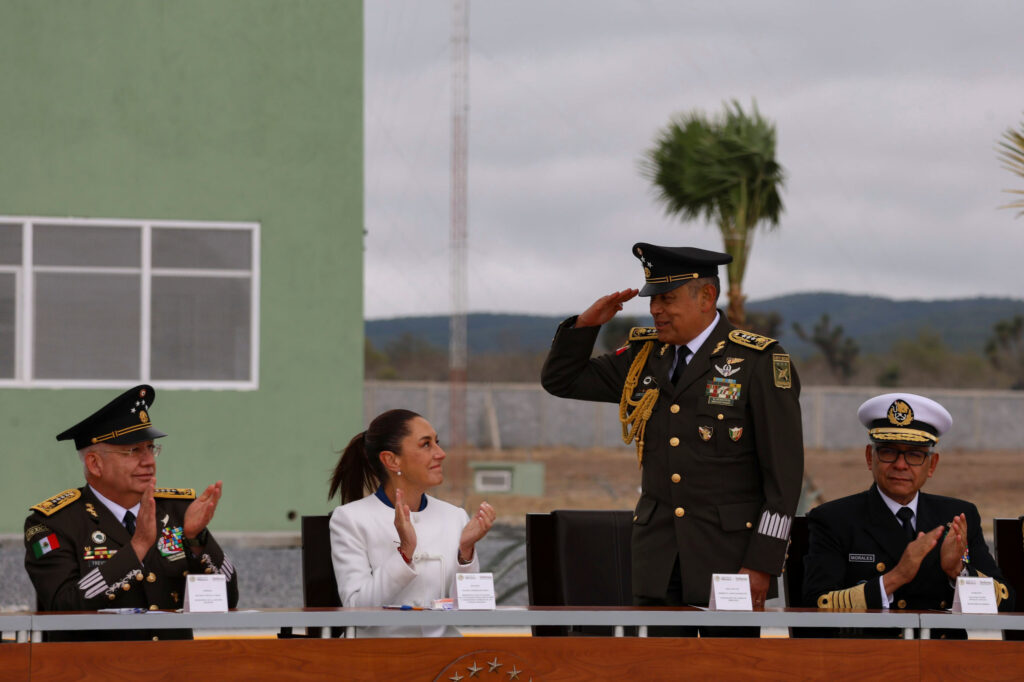 Sheinbaum defiende al ejercito