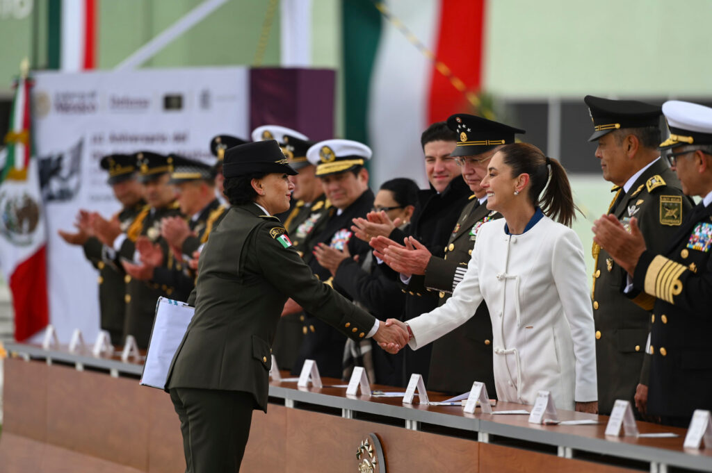 Sheinbaum reconoce al ejército