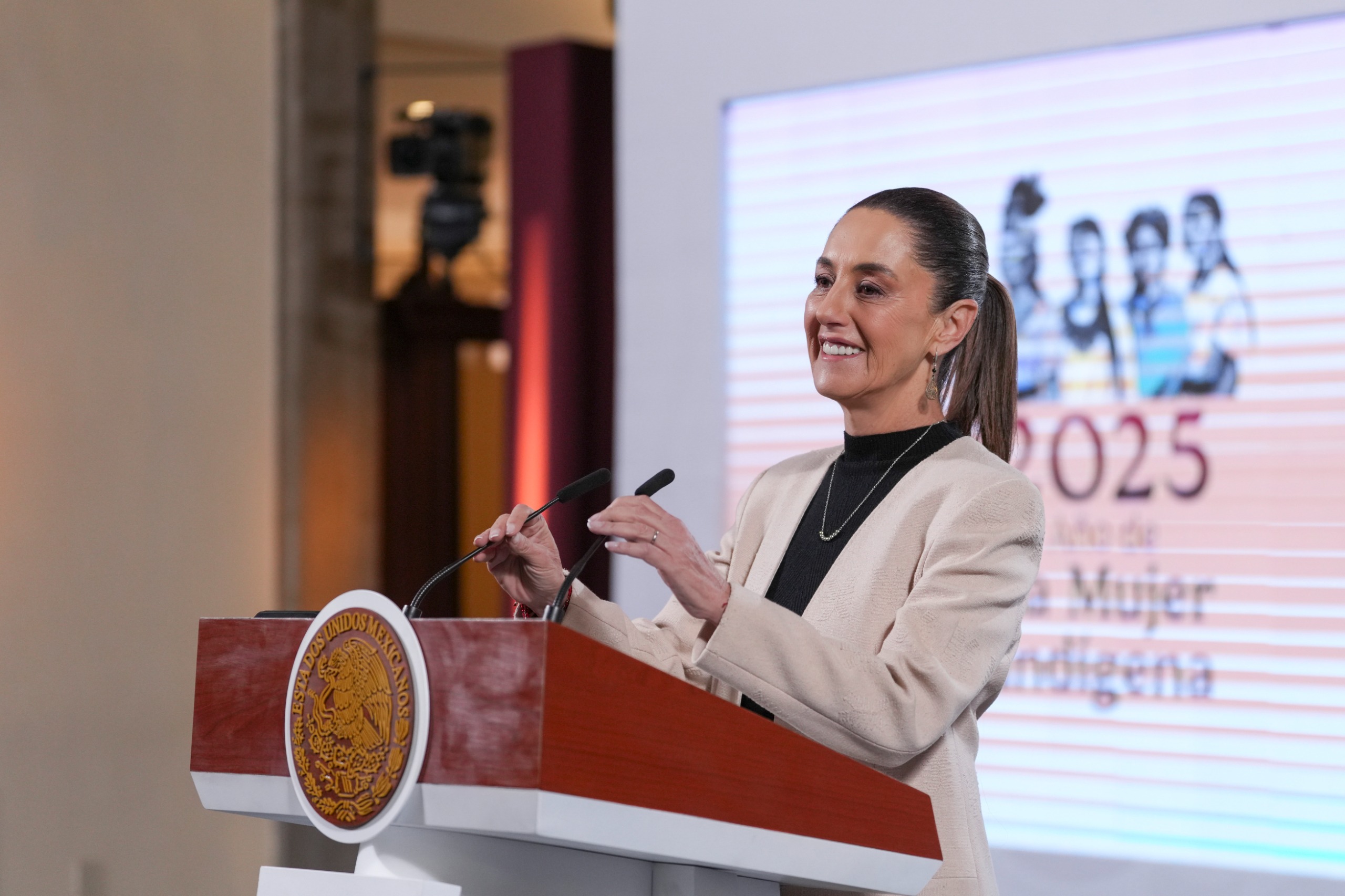 WSJ y CNN destacan templanza de Sheinbaum ante amenazas de Trump