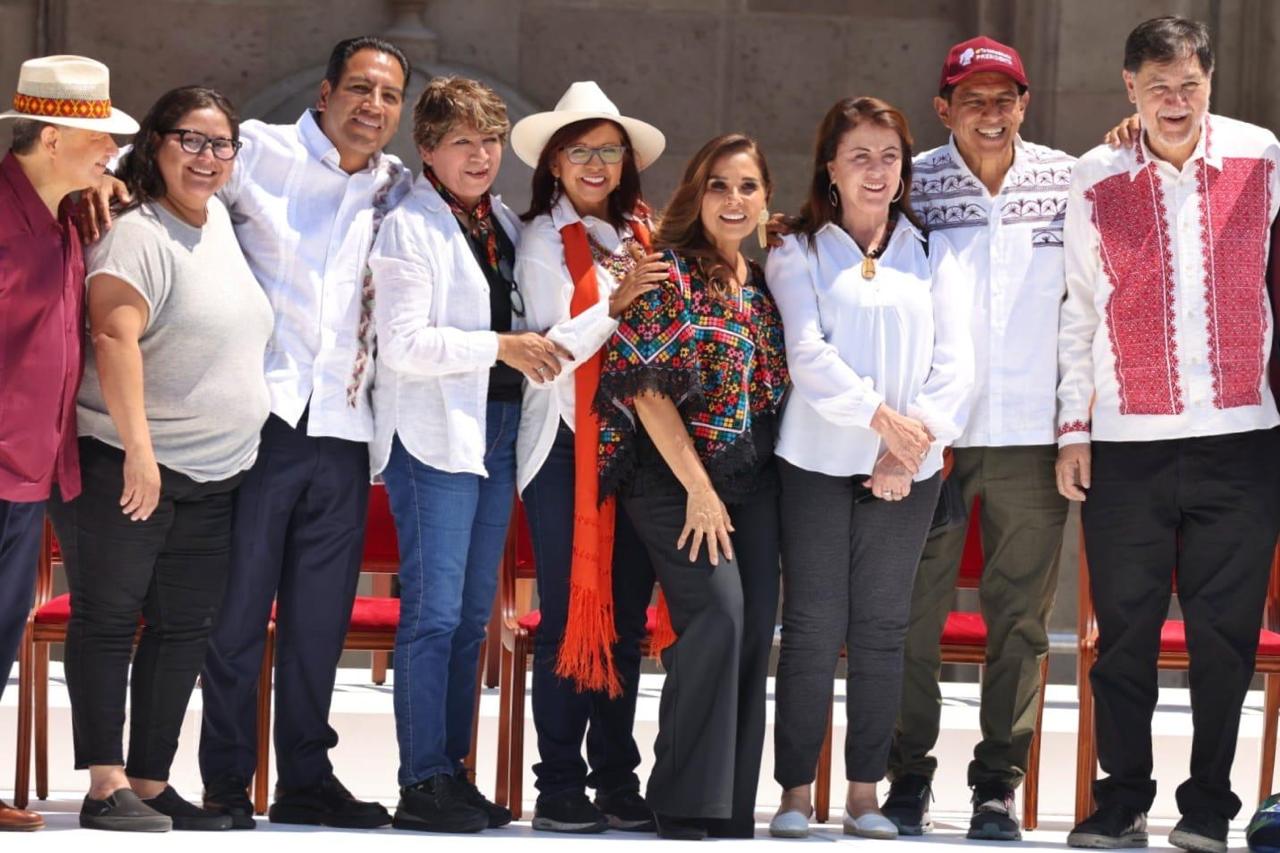 Delfina Gómez acude a asamblea informativa de Sheinbaum