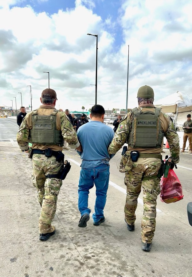 Estados Uidos entrega a Ariel Núñez Figueroa a México