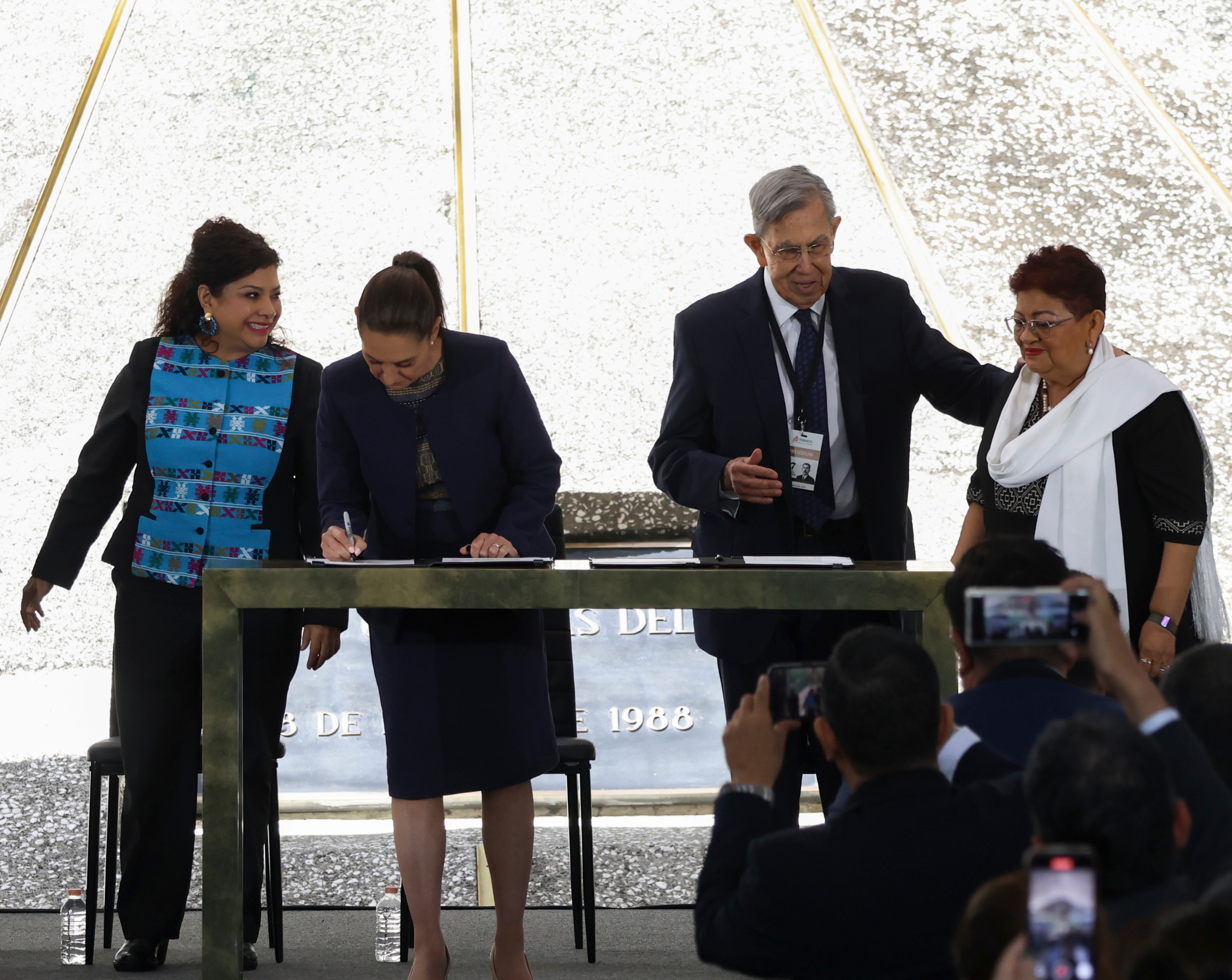 Firma de la reforma energética