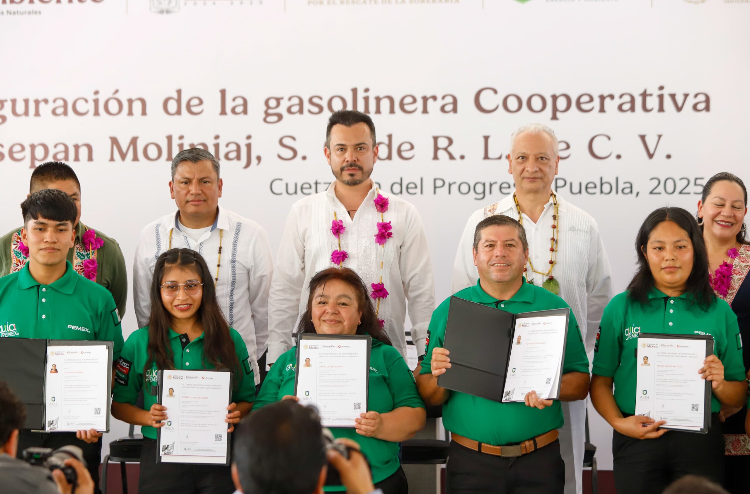 García Parra acude en representación de Armenta a inauguración de gasolinera del Bienestar en Cuetzalan