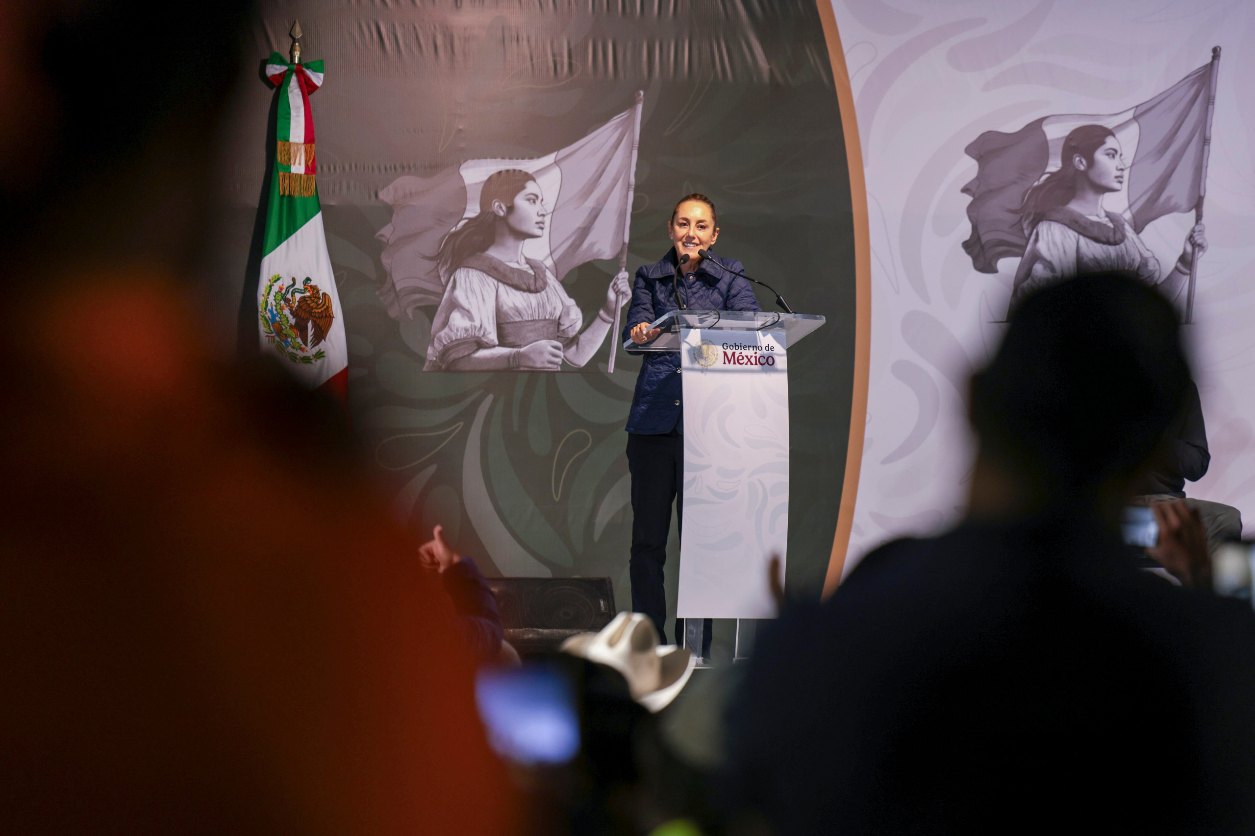 Sheinbaum anuncia apertura de 3 mil 800 carpetas de investigación por corrupción en el infonavit