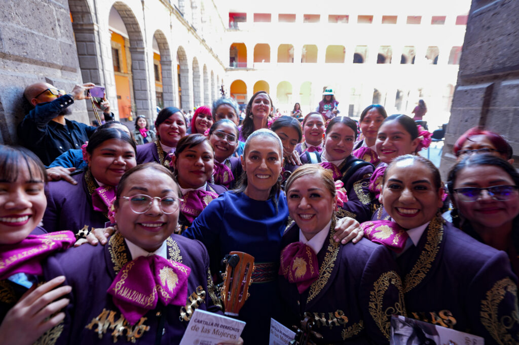 Sheinbaum mariachis