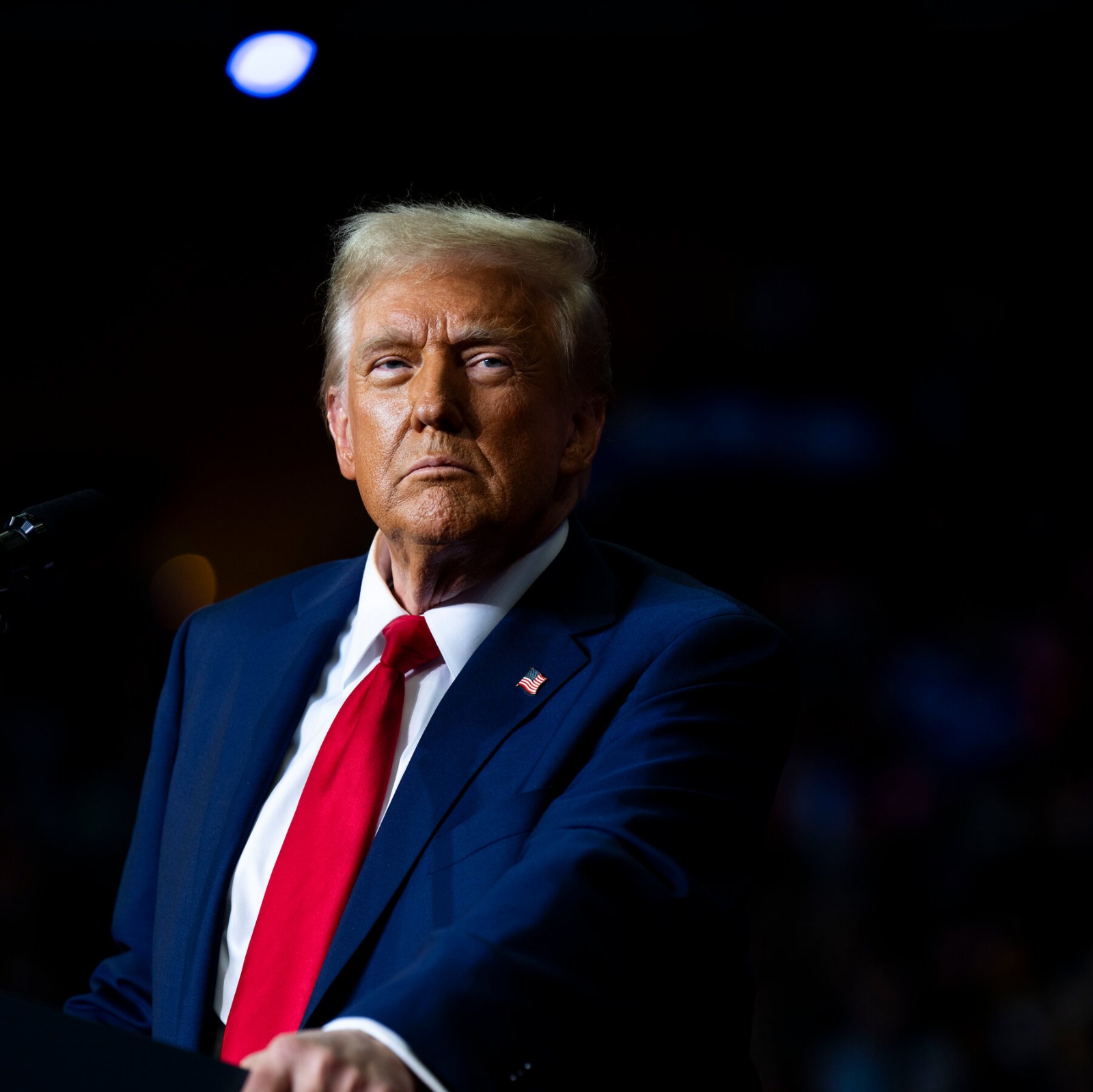 Trump presume niveles de migración