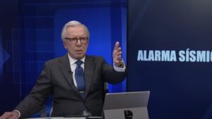 López Dóriga, uno de los principales difamadores de la radio y televisión. Una de las voces muertas que grita censura.
