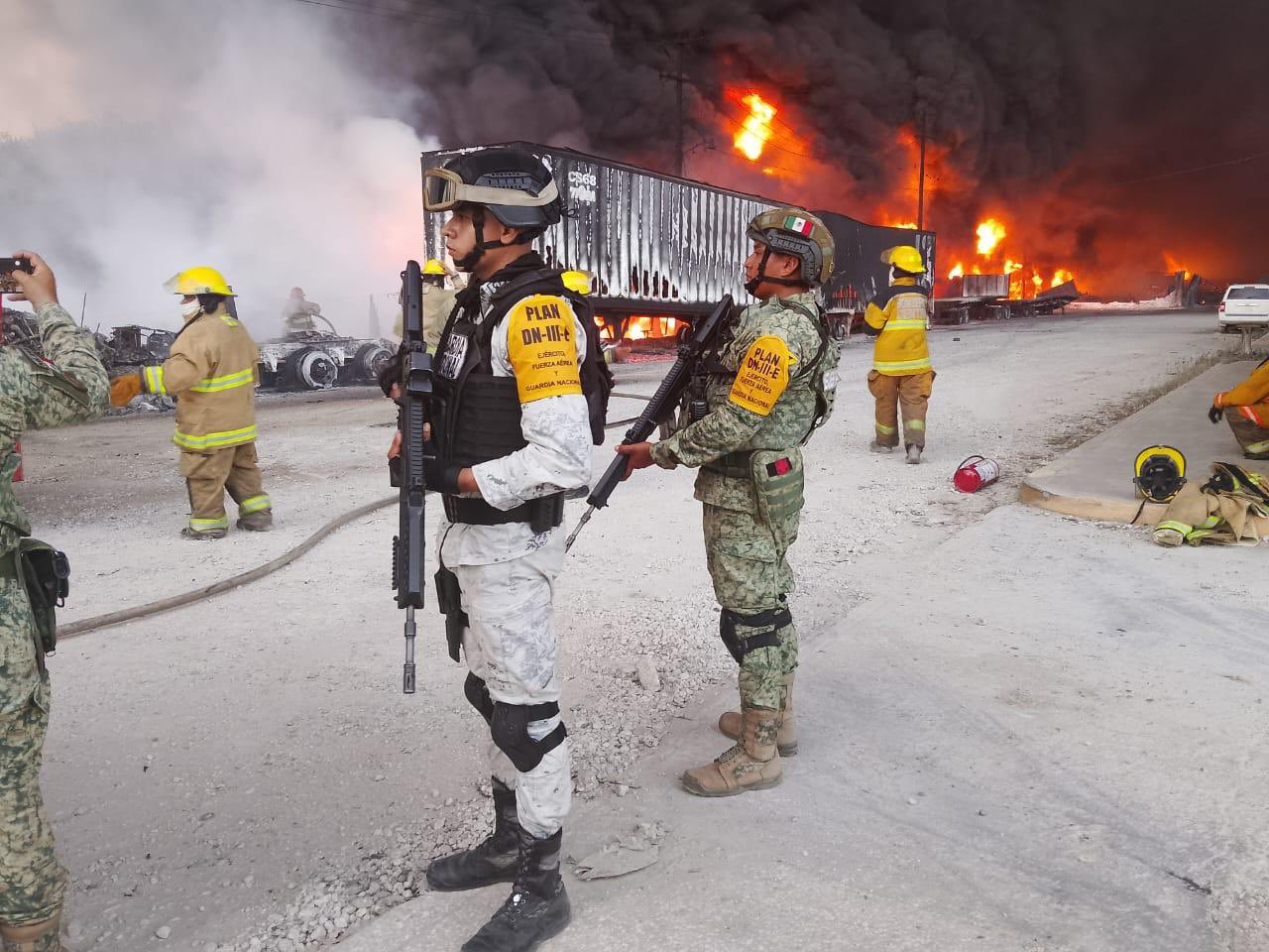 Autoridades de los tres niveles de gobierno atiende incendio de Tabasco: Javier May