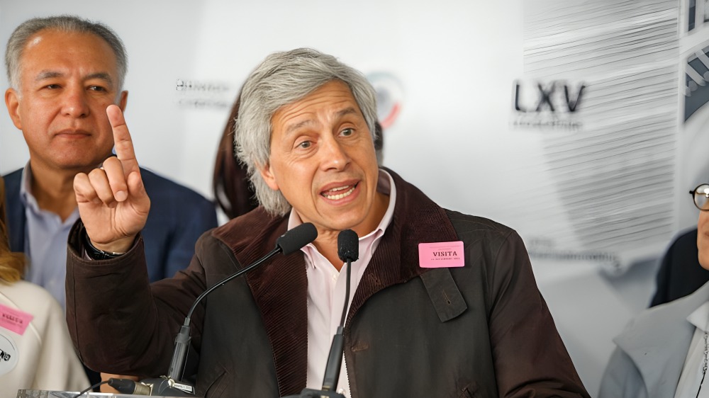 Claudio X González compara a AMLO con Trump