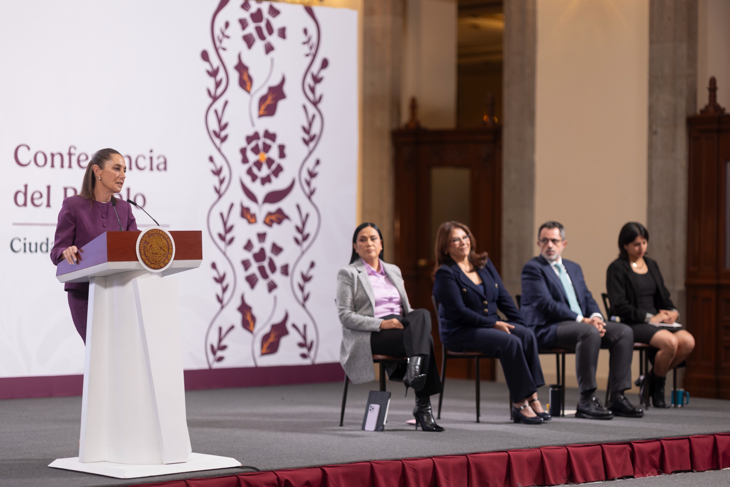 Conferencia 28 de abril