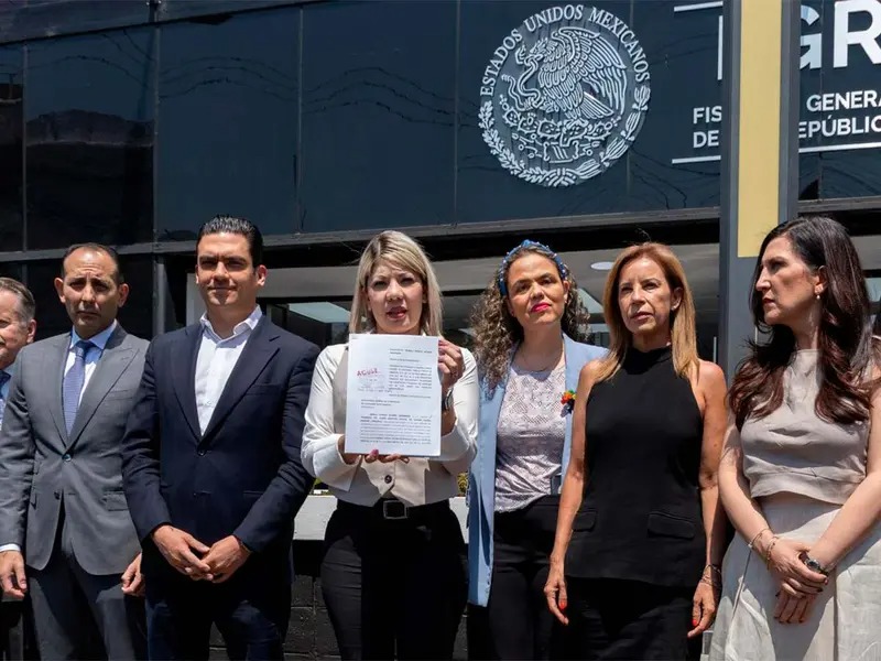 Denuncia vs Andrea Chávez