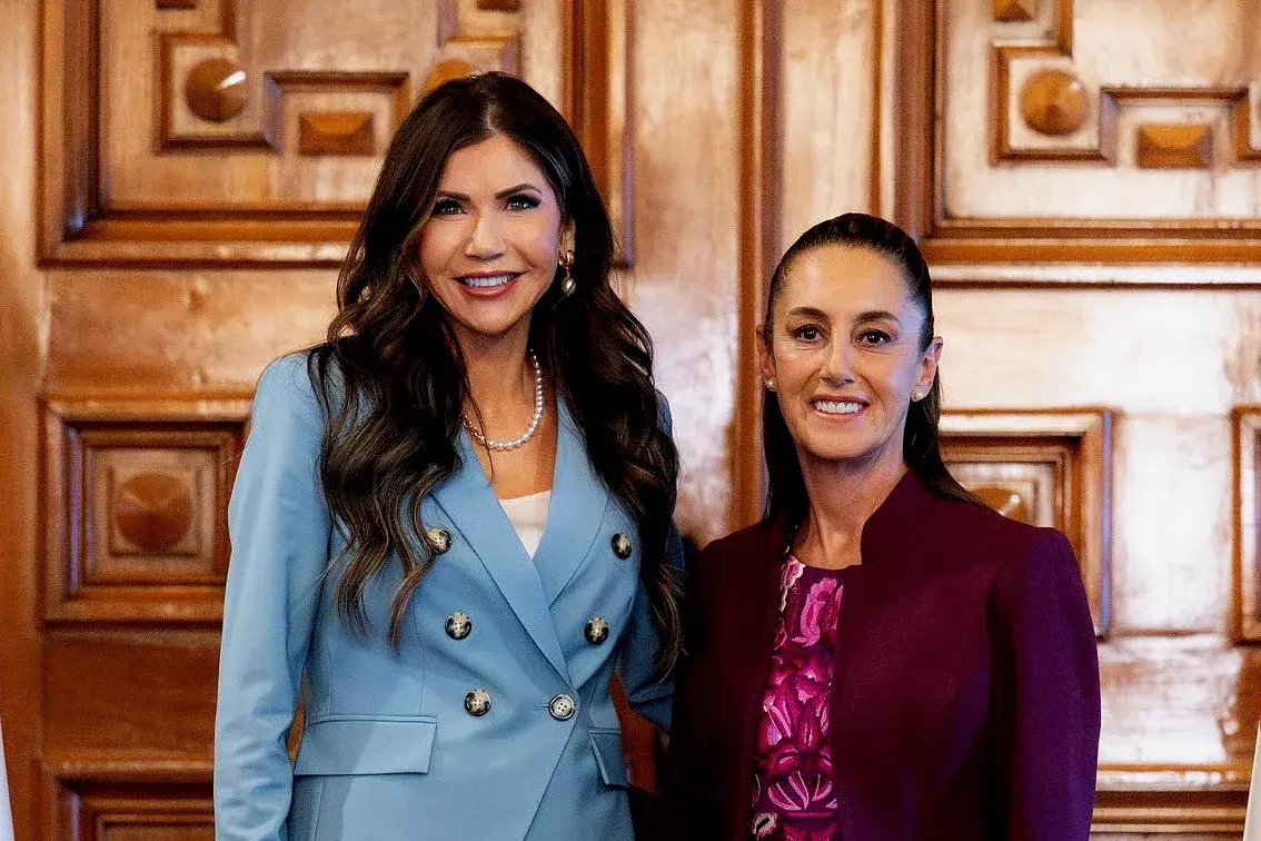 Gobierno de EU promociona mensajes hostiles contra migración en TV mexicana
